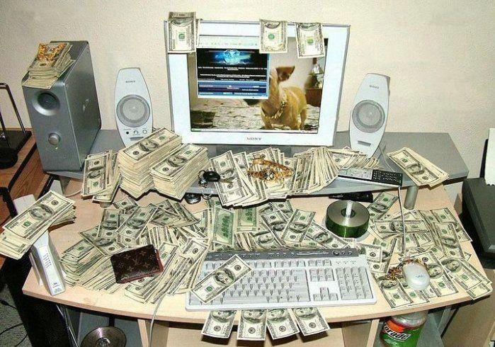 funny images of computers. money with its computer!