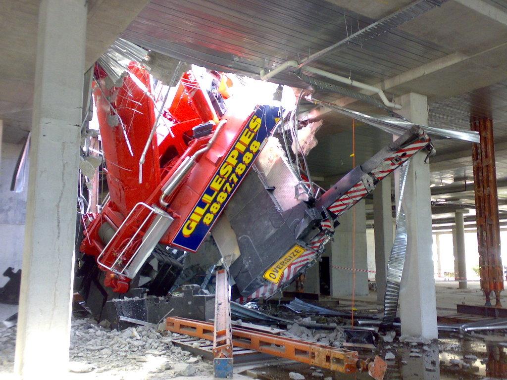 Crane accident