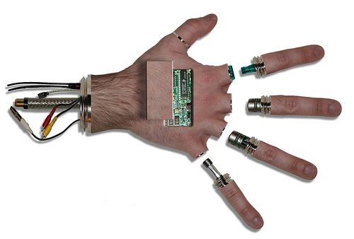 Robot hand