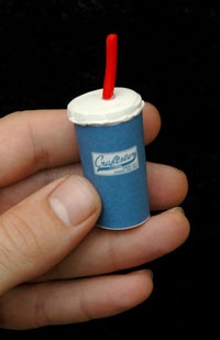 Mini cola